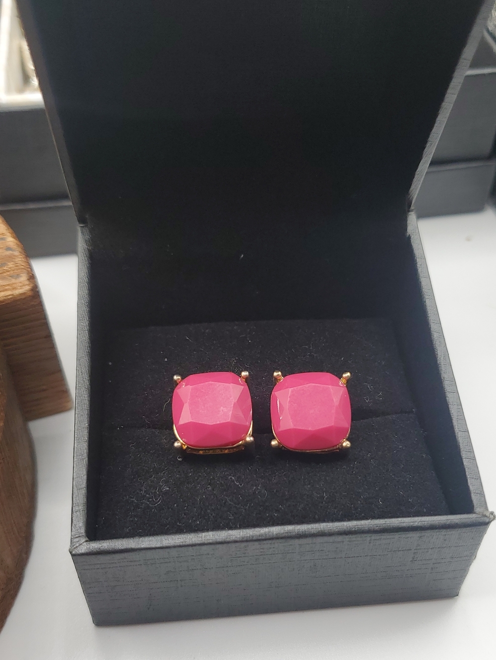 Pink Cushion-Cut Stone Stud Earrings E1038